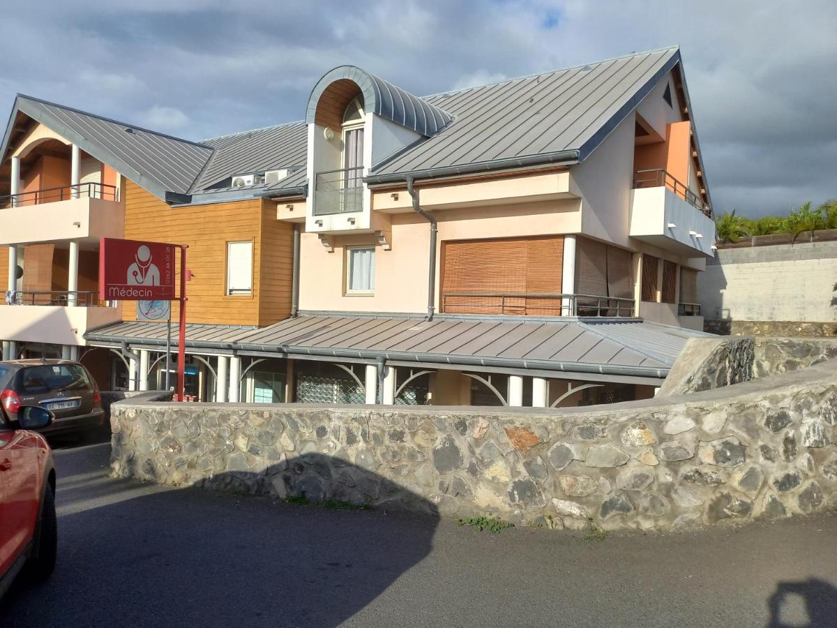 Bel Appartement Avec Terrasse Proche Des Plages Saint-Gilles-les Bains Exteriér fotografie