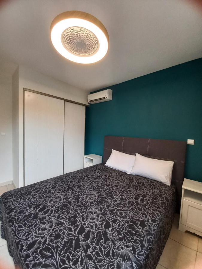 Bel Appartement Avec Terrasse Proche Des Plages Saint-Gilles-les Bains Exteriér fotografie