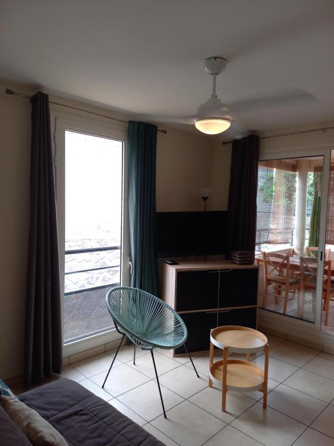 Bel Appartement Avec Terrasse Proche Des Plages Saint-Gilles-les Bains Exteriér fotografie